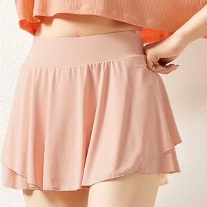 Medium Women's Pink Flowy Skirt